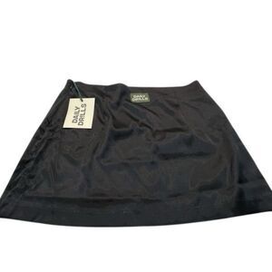 Daily Drills Women's Silky Side Zip Casual Mini Skirt Black Size Medium NWT